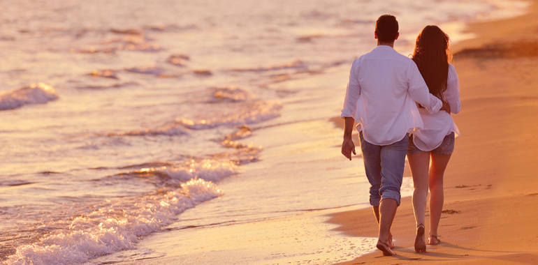 Mit ThetaHealing zur Beziehungsheilung Glückliches Paar - Beziehungsheilung mit ThetaHealing